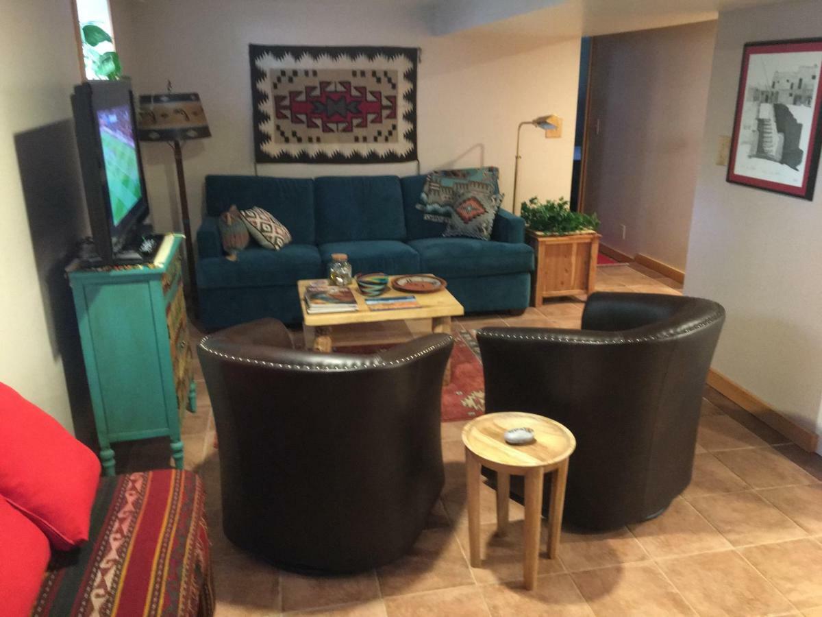 4047 Wyandot Street Apartment
